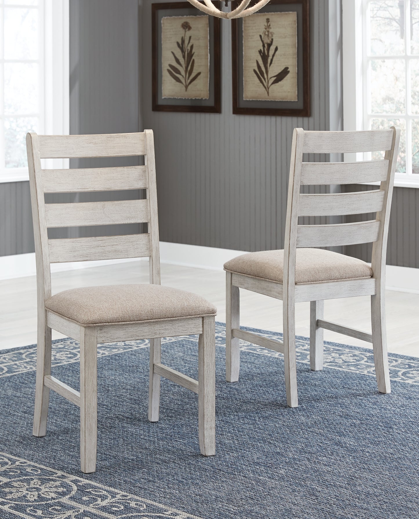 Silla auxiliar UPH de Skempton Dining (2 unidades)