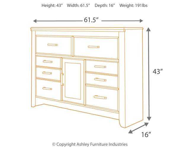 Juararo King/California King Panel Headboard with Dresser