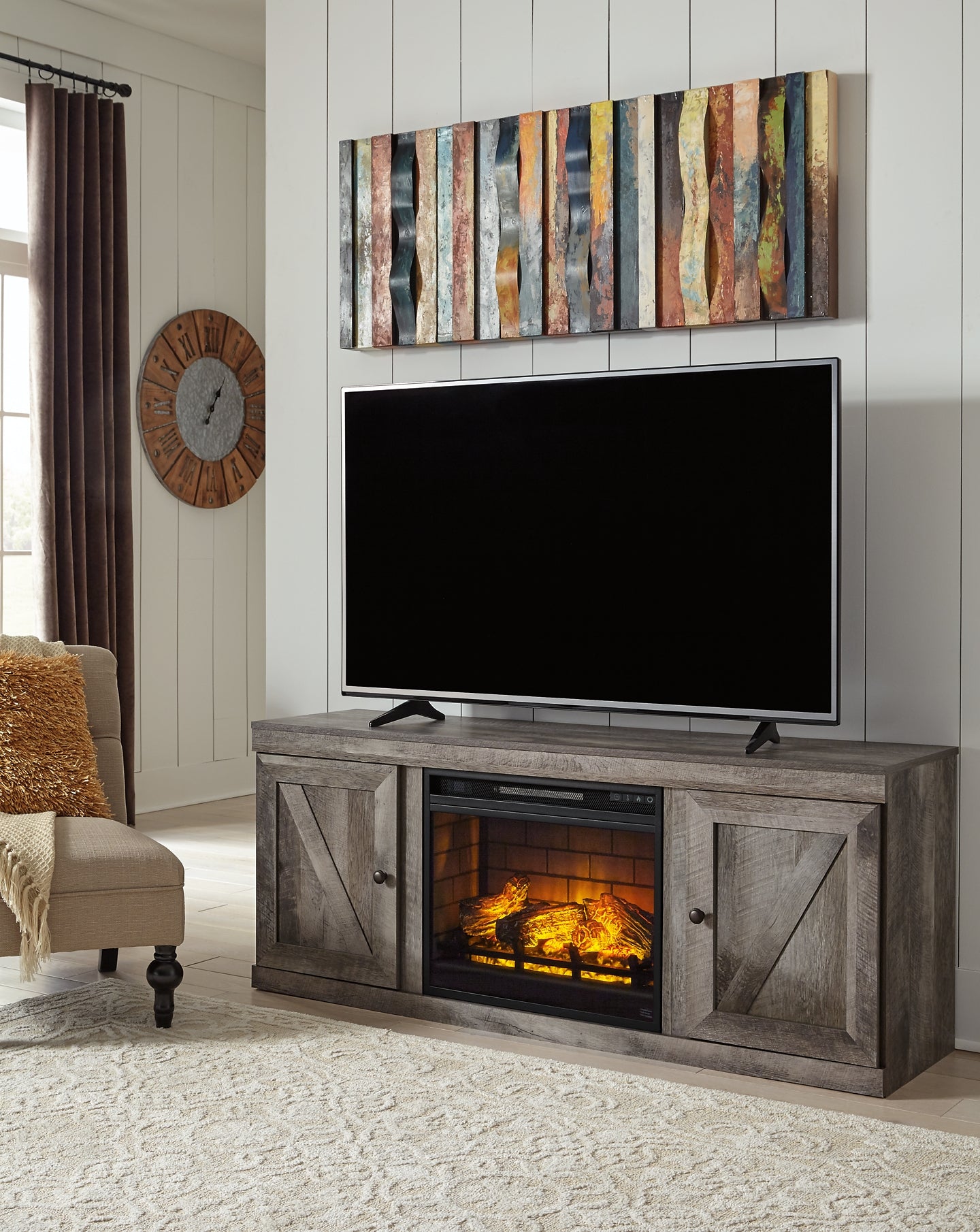 Mueble de TV Wynnlow con chimenea eléctrica