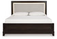 Cama California King con paneles tapizados y 2 mesitas de noche Neymorton