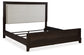 Cama California King con paneles tapizados y 2 mesitas de noche Neymorton