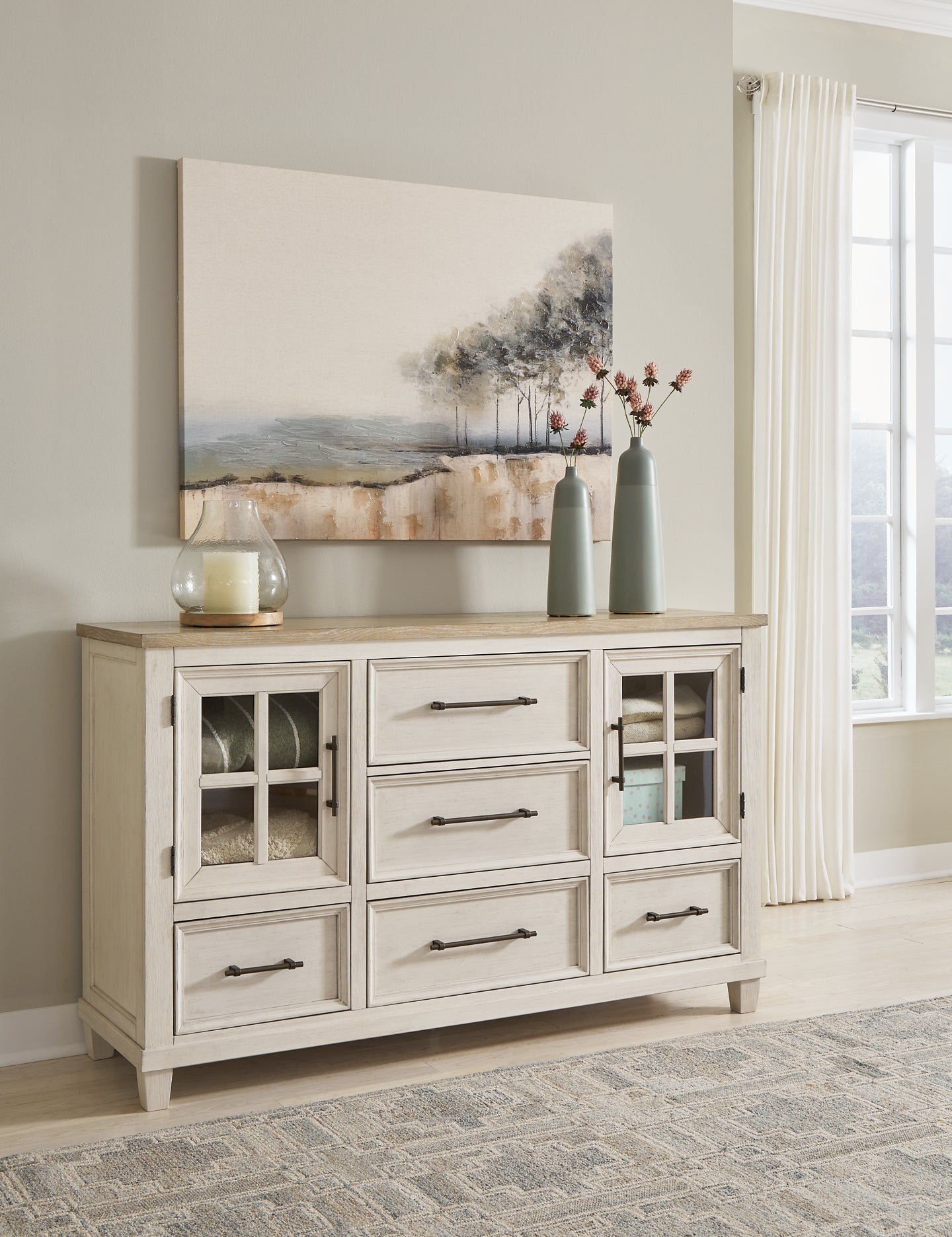 Shaybrock King Panel Bed with Dresser