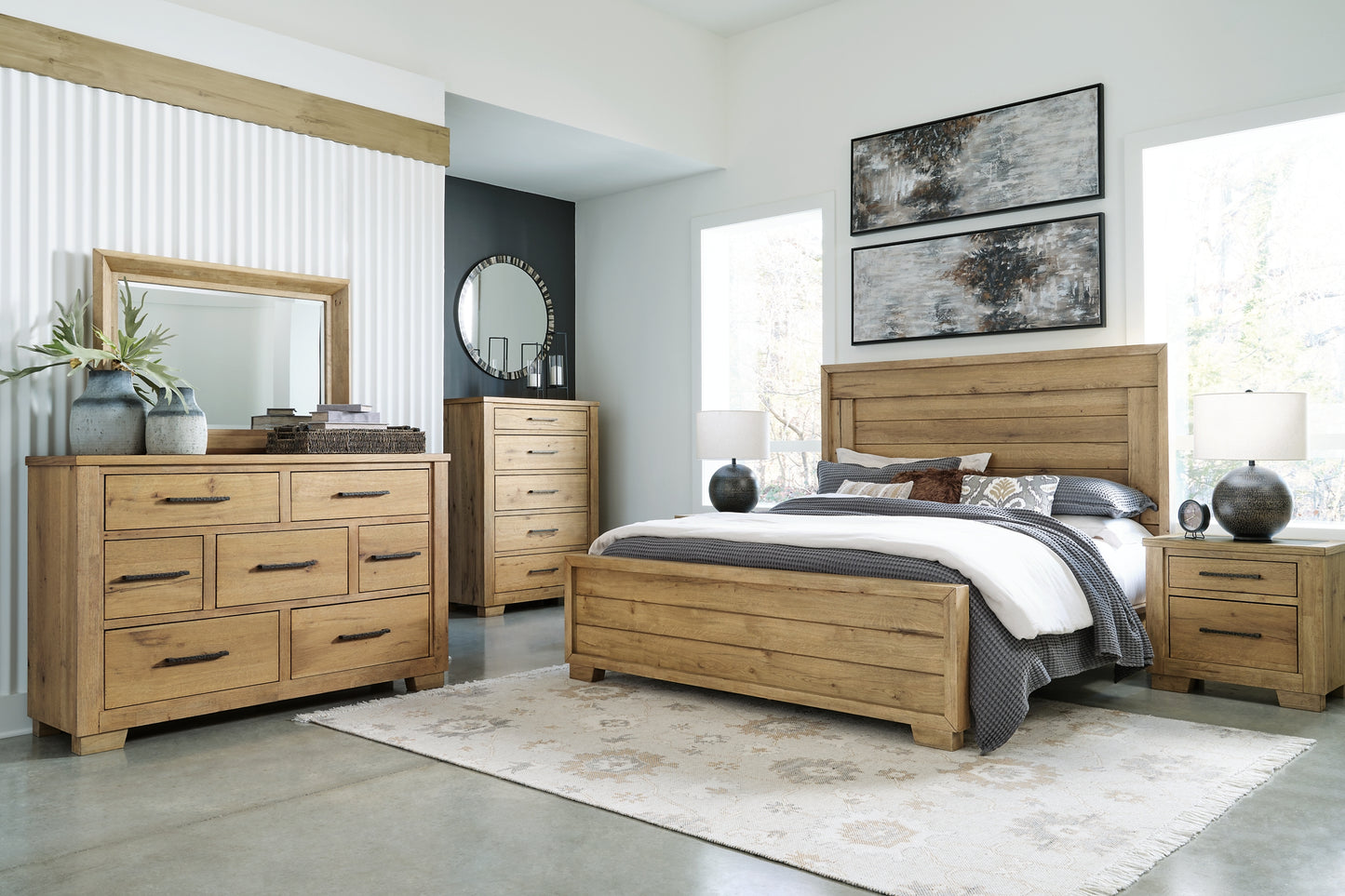 Galliden King Panel Bed with Dresser