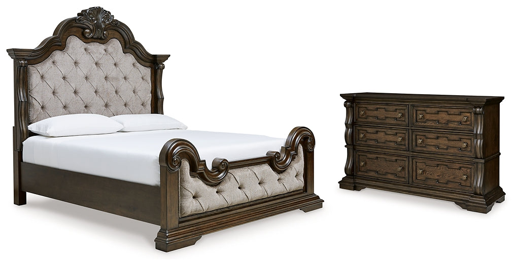 Cama Queen tapizada con tocador Maylee