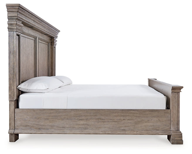 Cama tamaño king con paneles y tocador Blairhurst