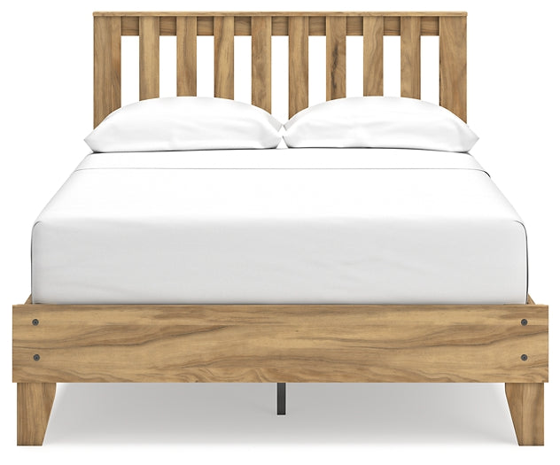 Cama Bermacy con plataforma completa, tocador y dos mesitas de noche