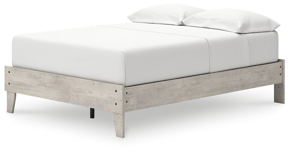 Cama de plataforma completa Shawburn con tocador y dos mesitas de noche