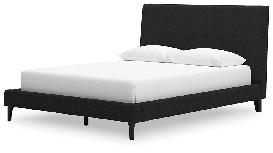 Cama Queen Cadmori tapizada con tocador